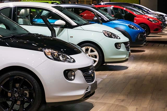 A-row-of-Vauxhall-Adam-cars