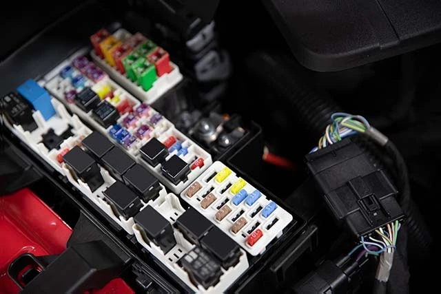 Car-electric-fuses-and-relays