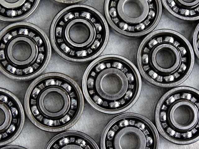 A-bunch-of-wheel-bearings-arranged-in-a-pattern