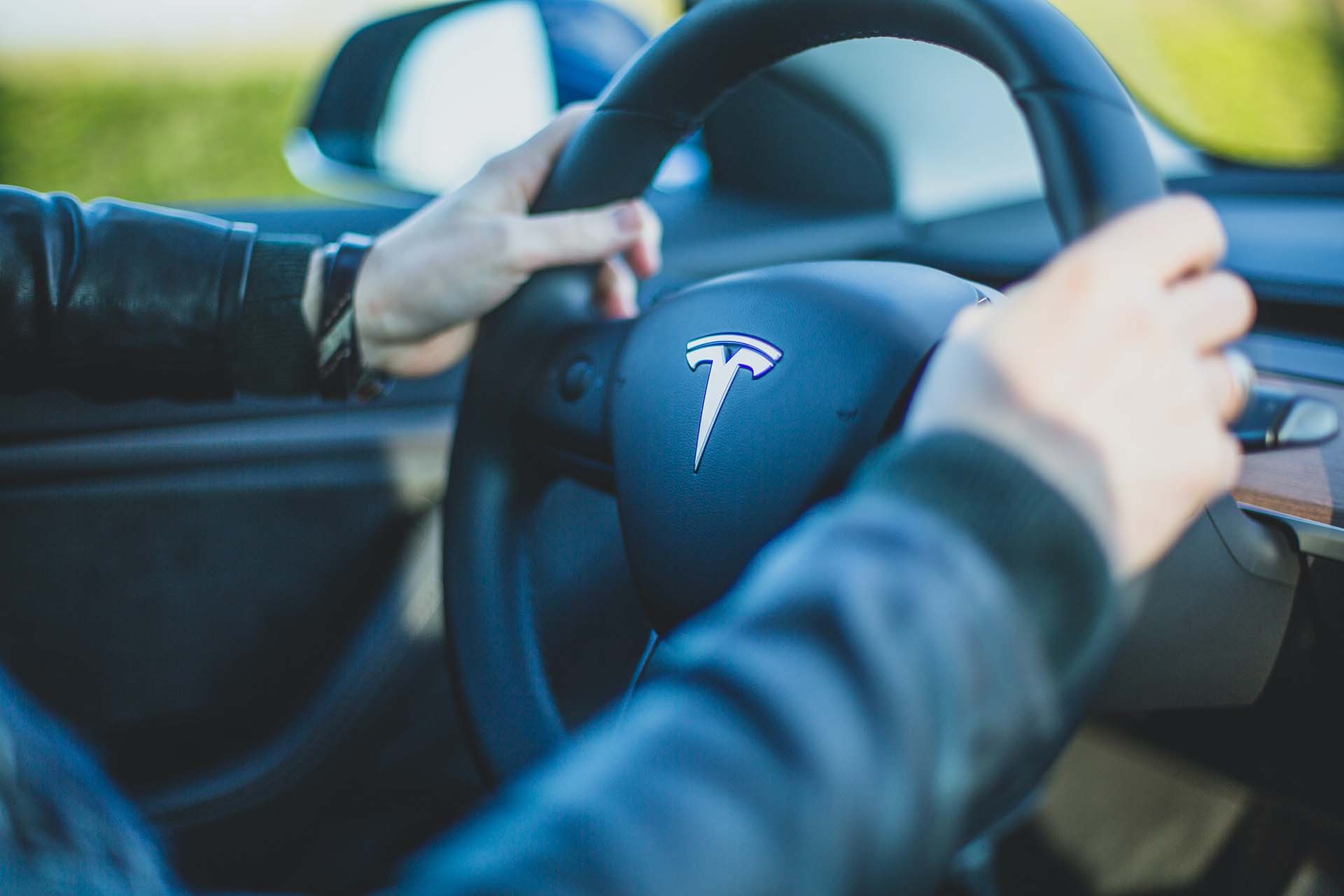 A Tesla steering wheel