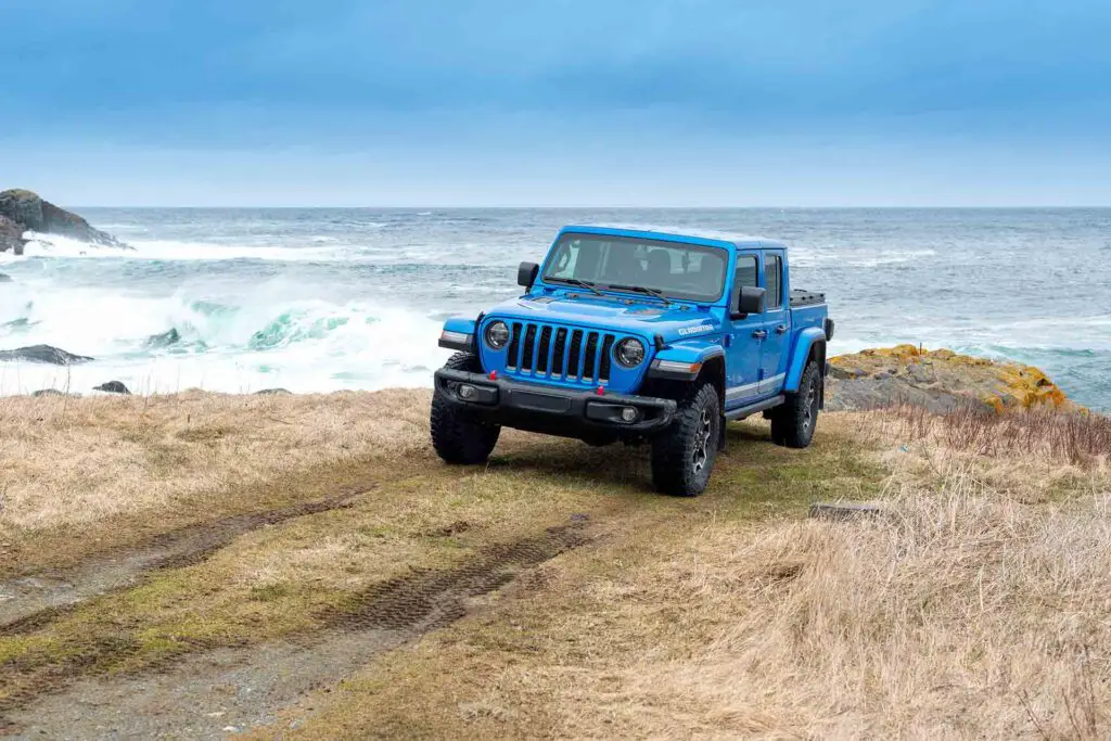 A vibrant blue Jeep Gladiator Rubicon