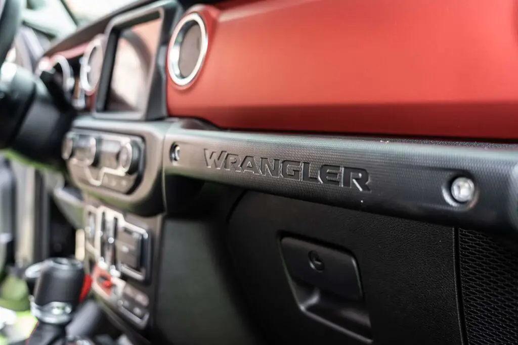 The interior of mid-size SUV Jeep Wrangler Unlimited Rubicon
