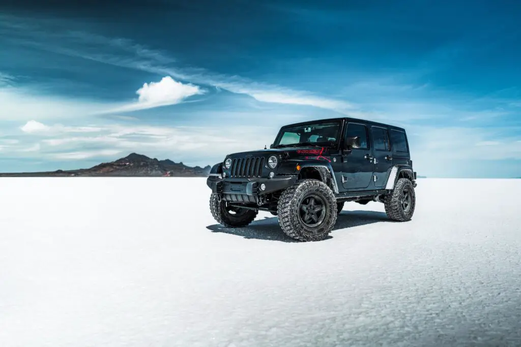 Jeep-Wrangler-on-a-snow-covered-field