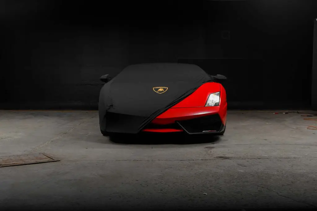 red Lamborghini Gallardo