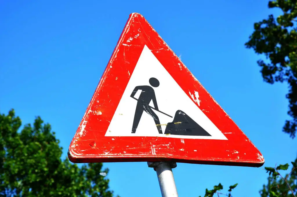 The construction road sign 