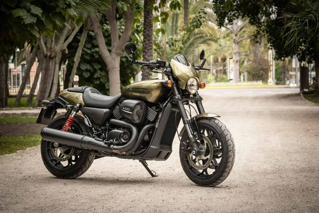 Black and brown Harley-Davidson bike parked 