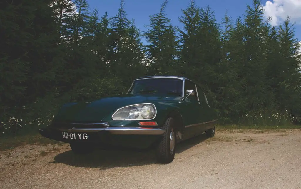 Parked Citroën DS