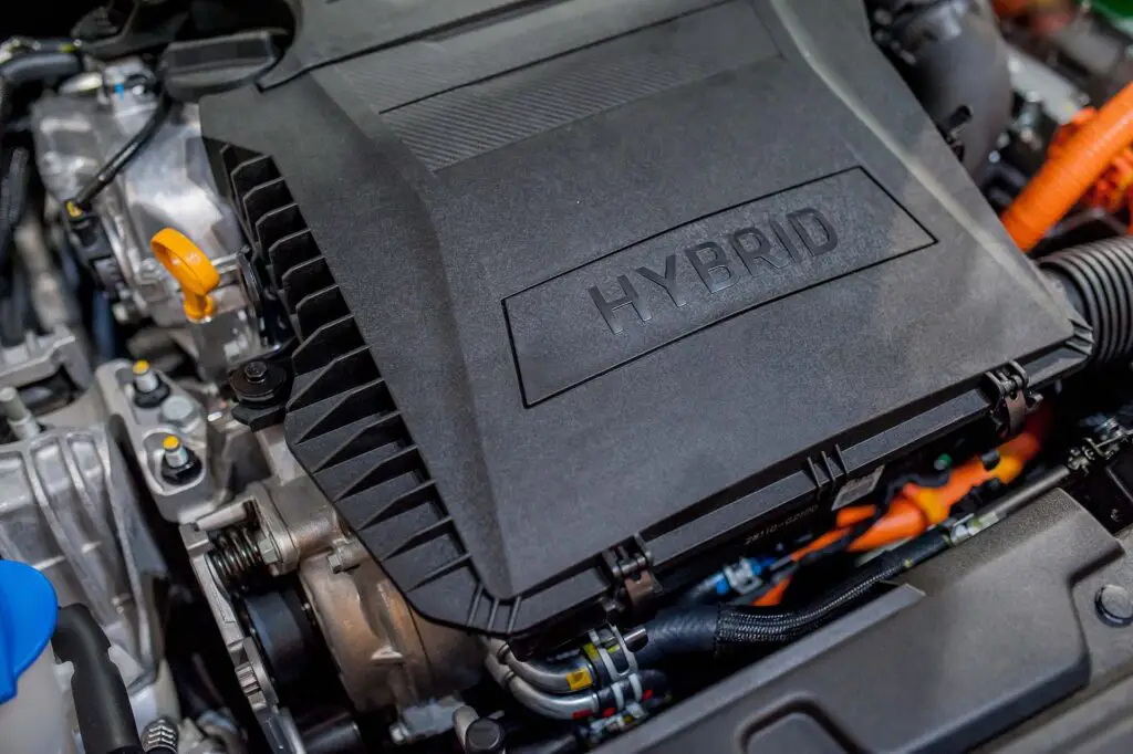 hybrid car engine