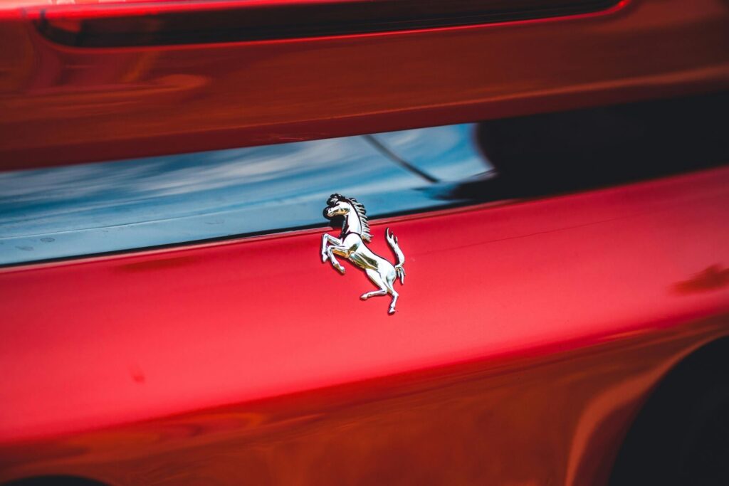A red Ferrari logo